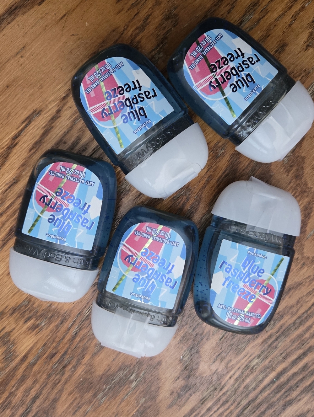 🚀🛰🎶🛸🤲NWT‼️Bath & Body Works Noise-making Astronaut Holder with Sanitizers - Picture 5 of 13